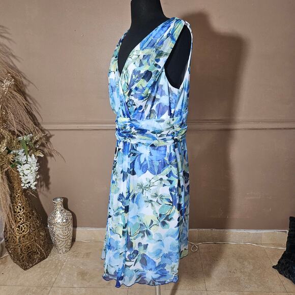 Connected floral blue , green dress sleeveless v neck sz 14W - Picture 3 of 10